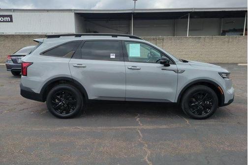 Wolf Gray 2022 Kia Sorento X-Line S
