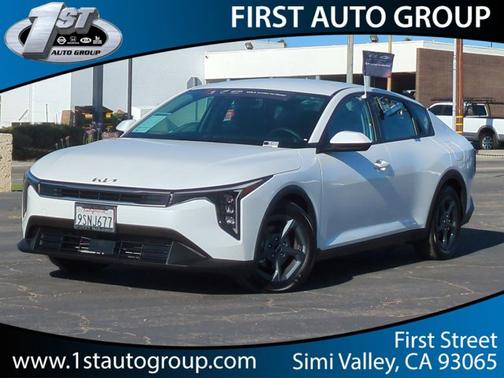 2025 Kia K4 LXS