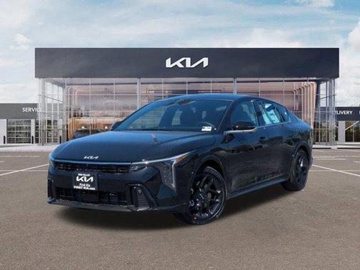 Aurora Black Pearl 2026 Kia K4 GT-Line Turbo