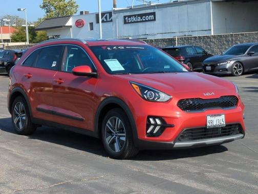 2022 Kia Niro LXS SE
