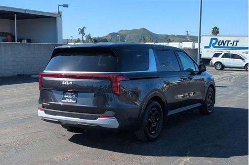 Metal 2026 Kia Carnival LXS