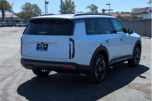 Glacial White Pearl 2027 Kia Telluride EX