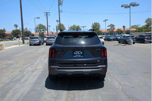 Metal 2025 Kia Sorento X-Line EX