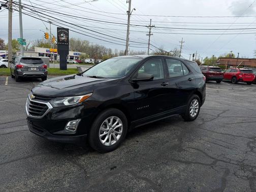 Mosaic Black Metallic 2019 Chevrolet Equinox LS