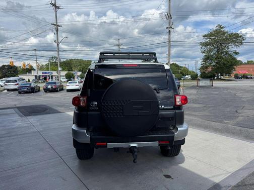 2010 Toyota FJ Cruiser Base