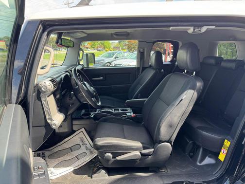 2010 Toyota FJ Cruiser Base