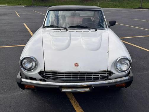 1973 FIAT Spider 2000 Base