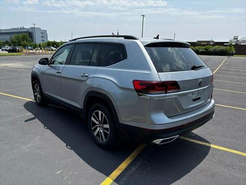 2023 Volkswagen Atlas SE 4MOTION Sport Utility 4D