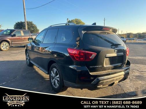 2019 Nissan Pathfinder SV