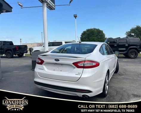 White 2013 Ford Fusion SE