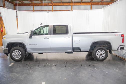 Silver Ice Metallic 2022 Chevrolet Silverado 2500 LT