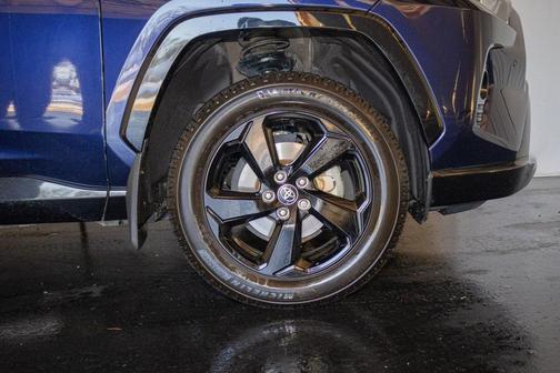 2021 Toyota RAV4 Hybrid SE