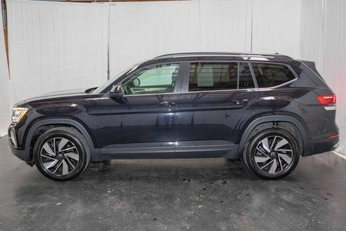 2025 Volkswagen Atlas 2.0T SE w/Technology 4MOTION