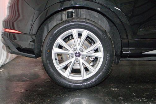 2023 Audi Q3 45 S line Premium Plus