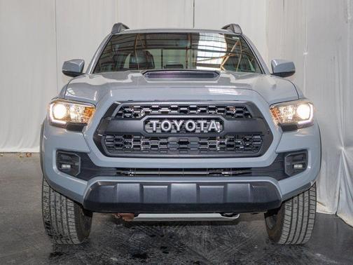 2017 Toyota Tacoma Base