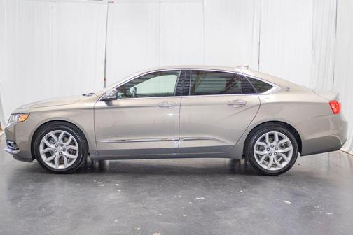 Pepperdust Metallic 2018 Chevrolet Impala 2LZ