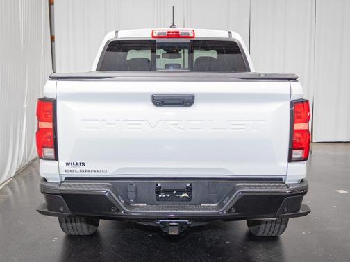 Summit White 2024 Chevrolet Colorado Z71