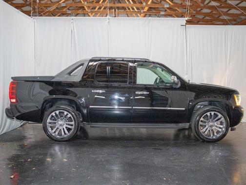2011 Chevrolet Avalanche 1500 LTZ