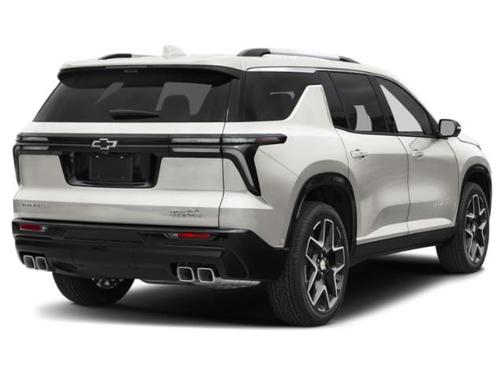 Polar White Tricoat 2026 Chevrolet Traverse High Country