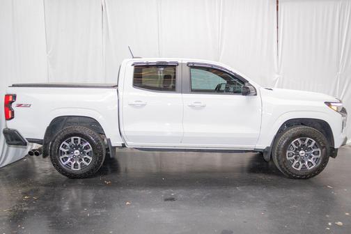 Summit White 2023 Chevrolet Colorado Z71