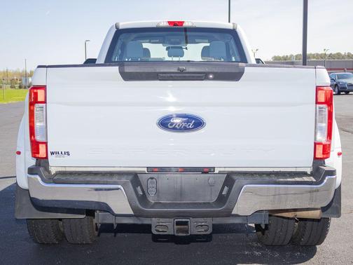Oxford White 2019 Ford F-350 XL