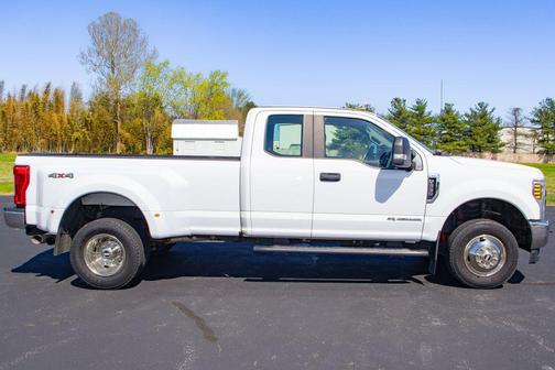 Oxford White 2019 Ford F-350 XL