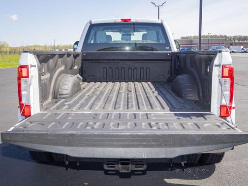 Oxford White 2019 Ford F-350 XL