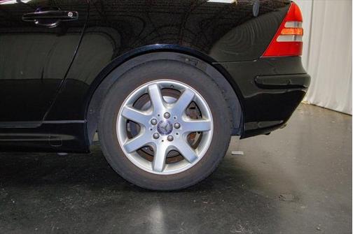 2004 Mercedes-Benz SLK-Class SLK230 Kompressor