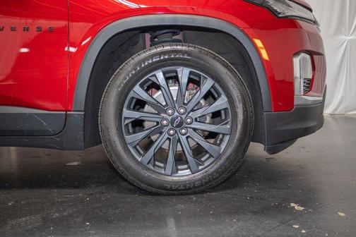 Radiant Red Tintcoat 2023 Chevrolet Traverse RS