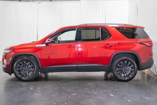 Radiant Red Tintcoat 2023 Chevrolet Traverse RS