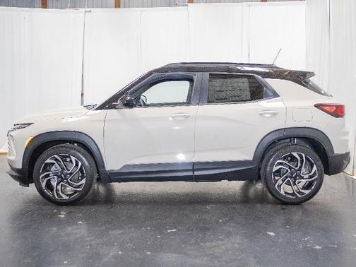White Sands 2026 Chevrolet Trailblazer RS