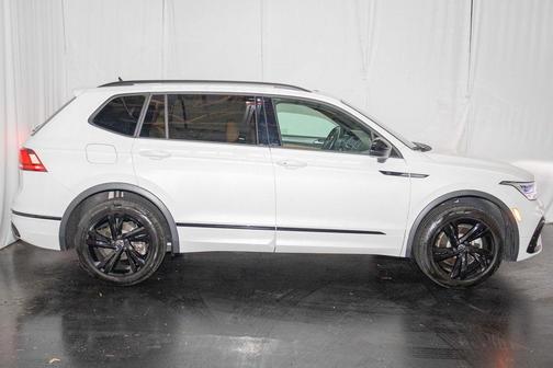 2024 Volkswagen Tiguan 2.0T SE R-Line Black 4MOTION