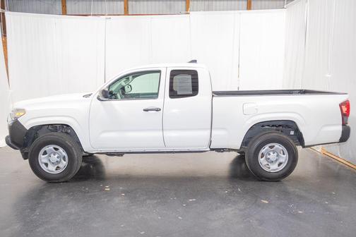 White 2022 Toyota Tacoma SR