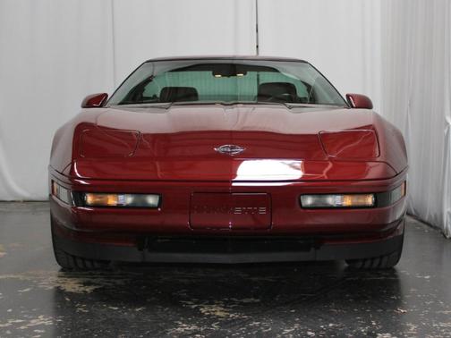Photo 2 of 19 of 1993 Chevrolet Corvette