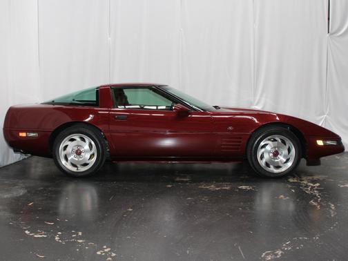 Photo 4 of 19 of 1993 Chevrolet Corvette