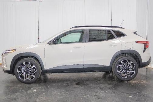 White Sands 2026 Chevrolet Trax FWD 2RS