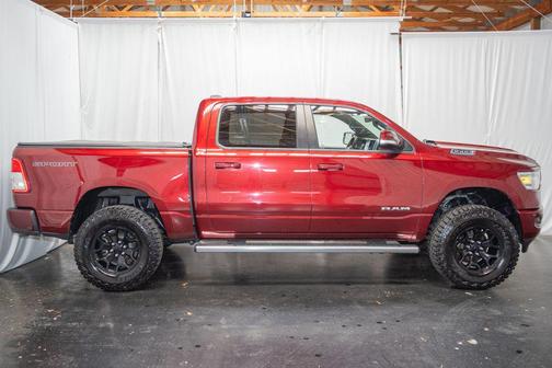 Delmonico Red Pearlcoat 2022 RAM 1500 Big Horn/Lone Star