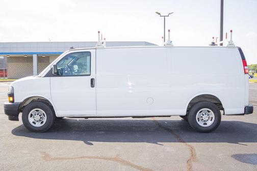 Summit White 2022 Chevrolet Express 2500 Work Van