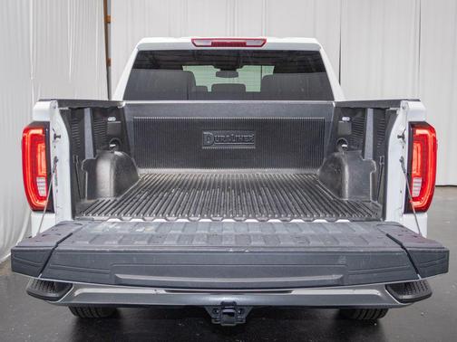 Summit White 2025 GMC Sierra 1500 SLT