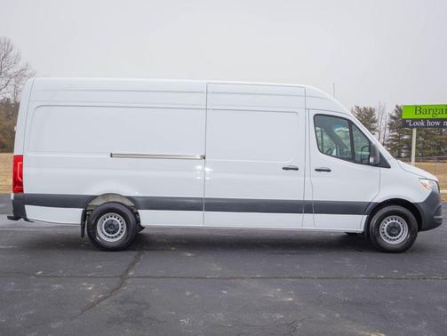 2021 Mercedes-Benz Sprinter 2500 Crew 170 WB