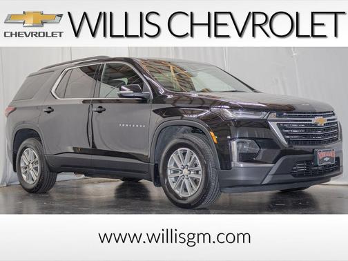 Mosaic Black Metallic 2023 Chevrolet Traverse LT Cloth