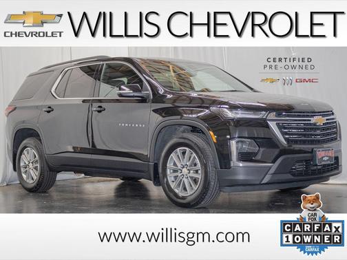 Mosaic Black Metallic 2023 Chevrolet Traverse LT Cloth