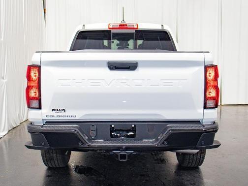 2025 Chevrolet Colorado WT