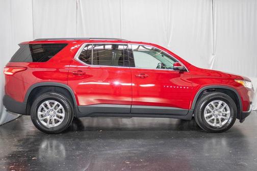 2020 Chevrolet Traverse LT Cloth
