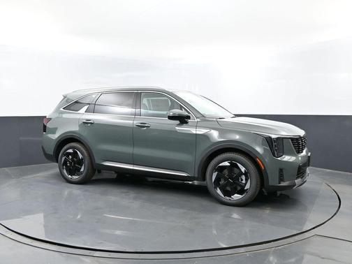 Green 2026 Kia Sorento Hybrid EX