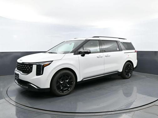 Snow White Pearl 2026 Kia Carnival SX