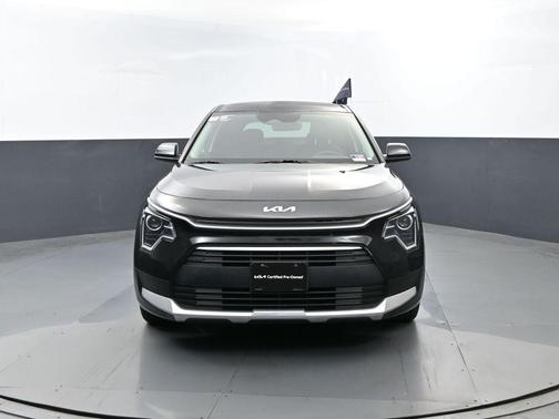 Aurora Black 2023 Kia Niro LX