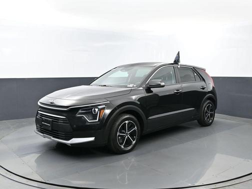 Aurora Black 2023 Kia Niro LX