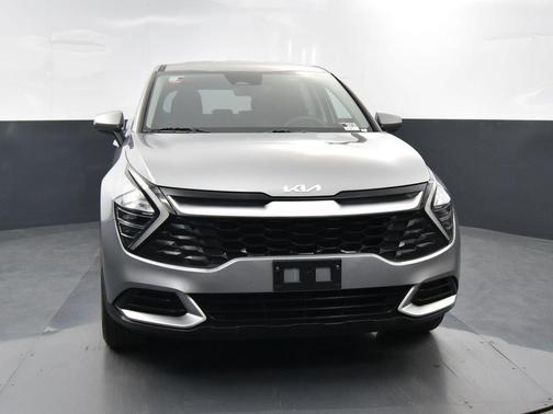 Gray 2025 Kia Sportage LX