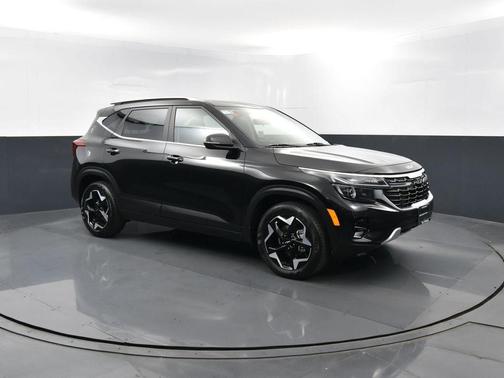 Fusion Orange 2025 Kia Seltos EX